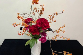 Fusion Flower Arranging: Blending Eastern and Western Influences